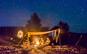 Camp Iguidi Tours